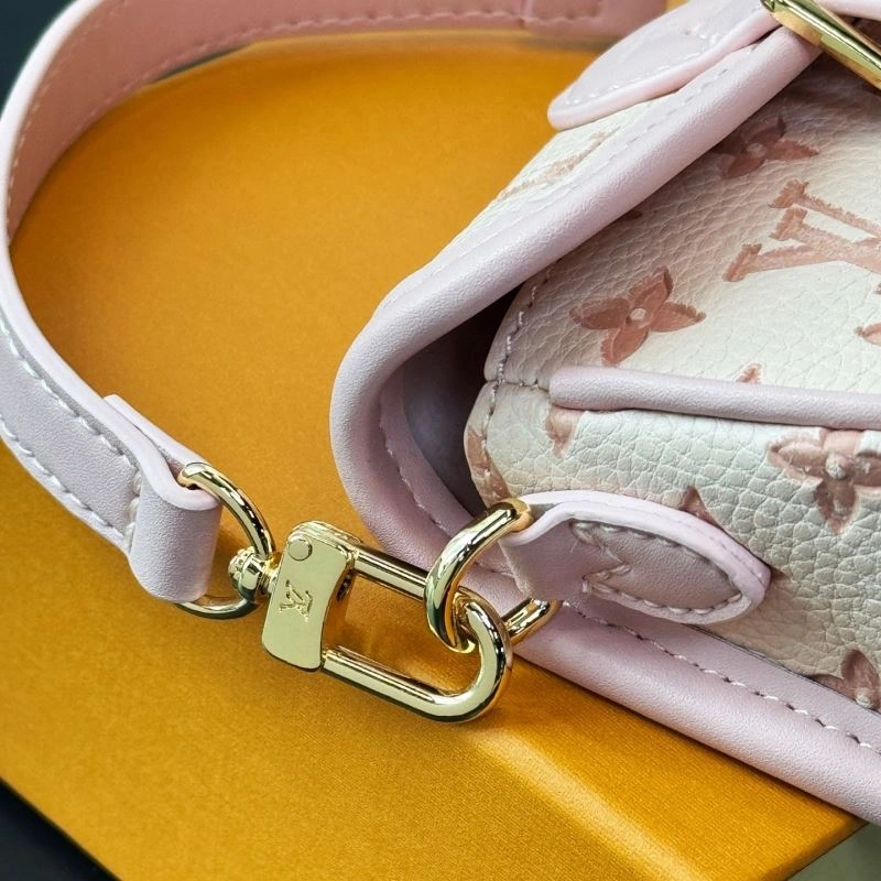 Louis Vuitton Ornaments Colorful 269349