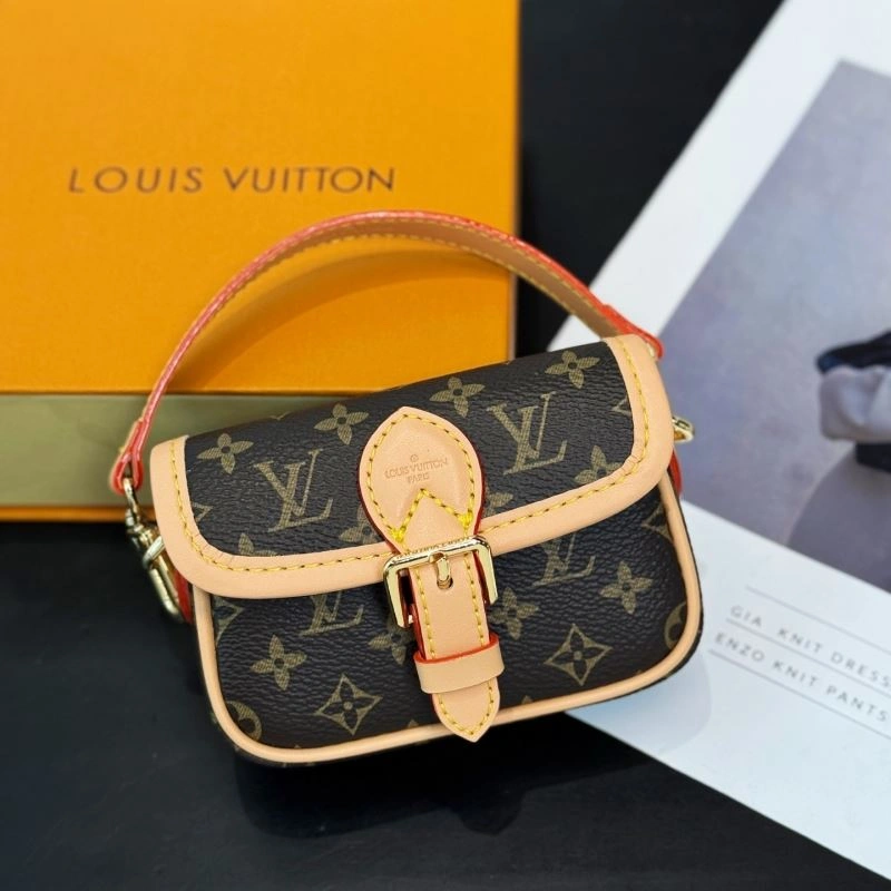 Casual Louis Vuitton Ornaments 269345