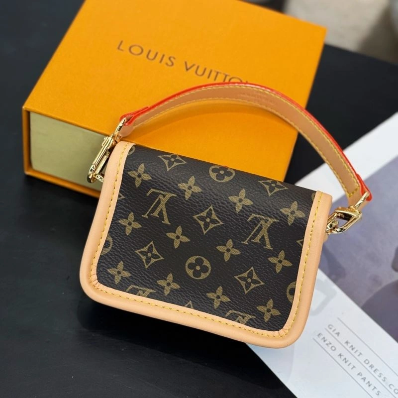 Casual Louis Vuitton Ornaments 269345