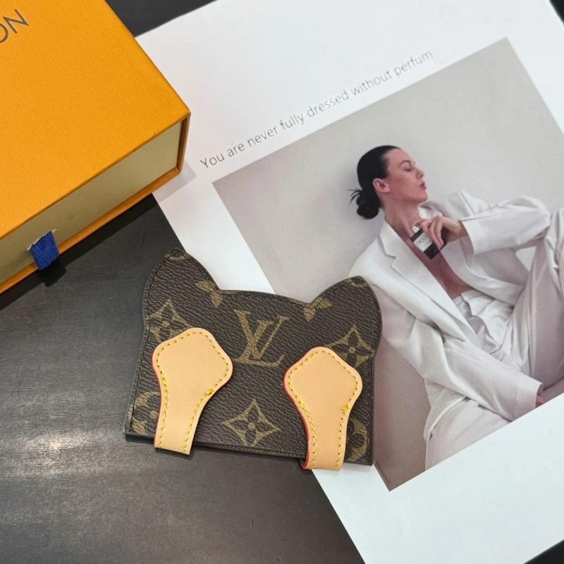 Durable Louis Vuitton Ornaments 269340