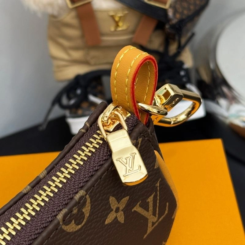 Louis Vuitton Ornaments Practical 269332