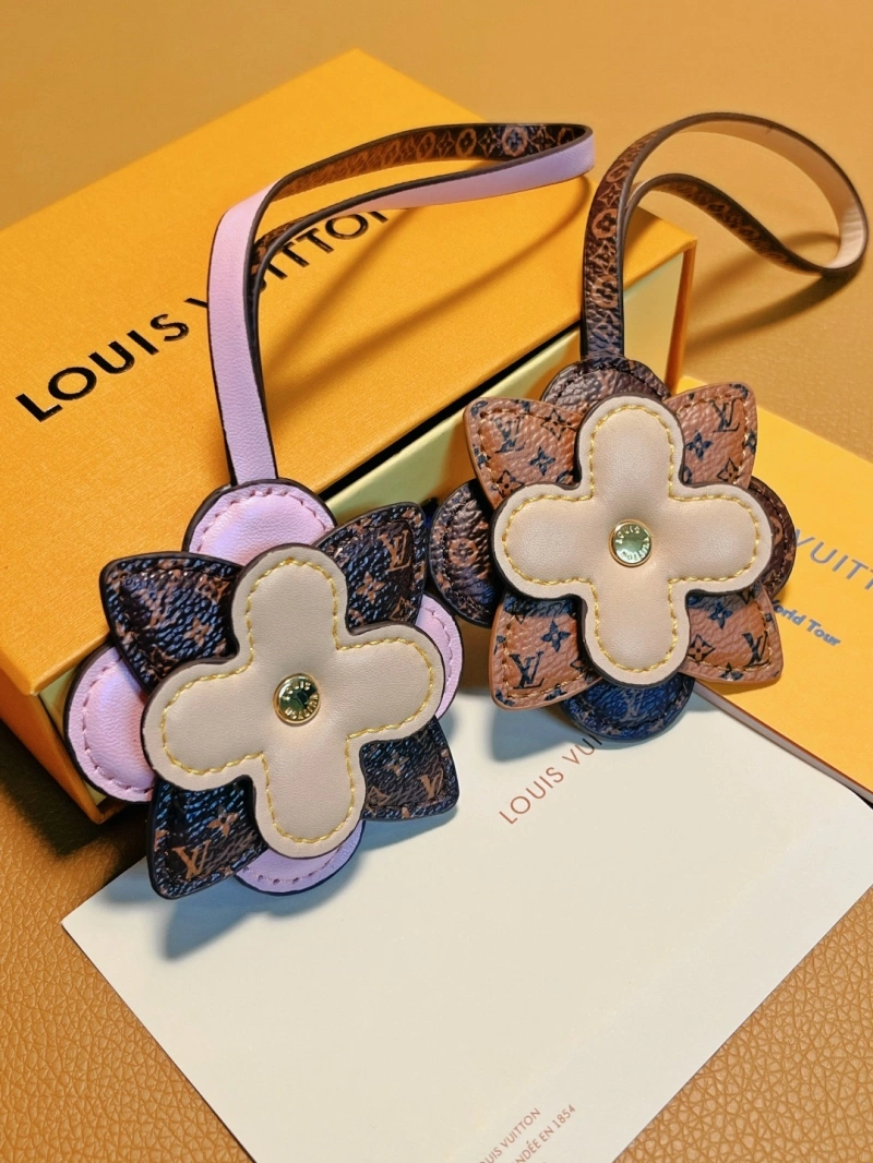 Lightweight Louis Vuitton Ornaments 269603