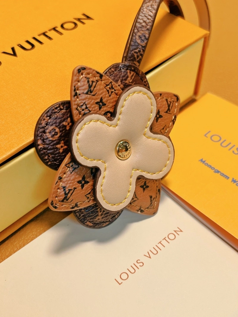 Lightweight Louis Vuitton Ornaments 269603