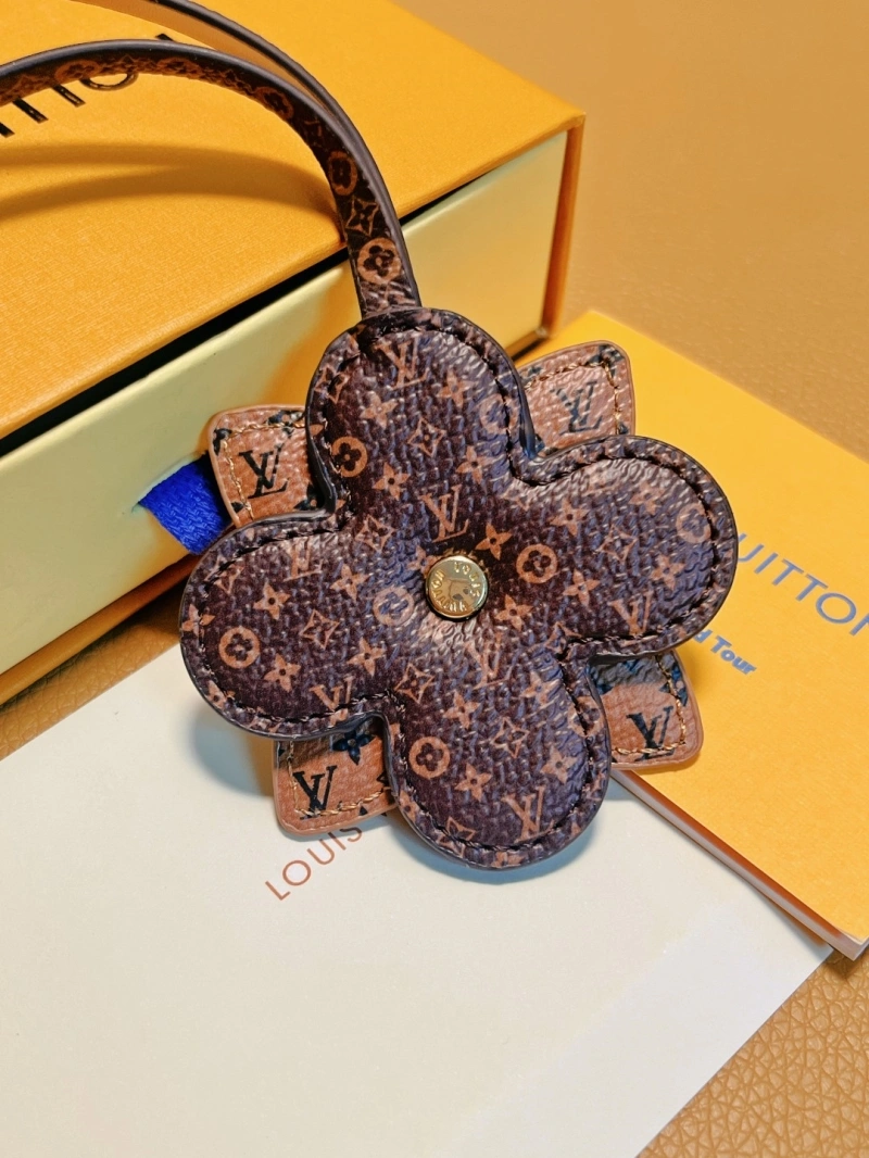 Lightweight Louis Vuitton Ornaments 269603