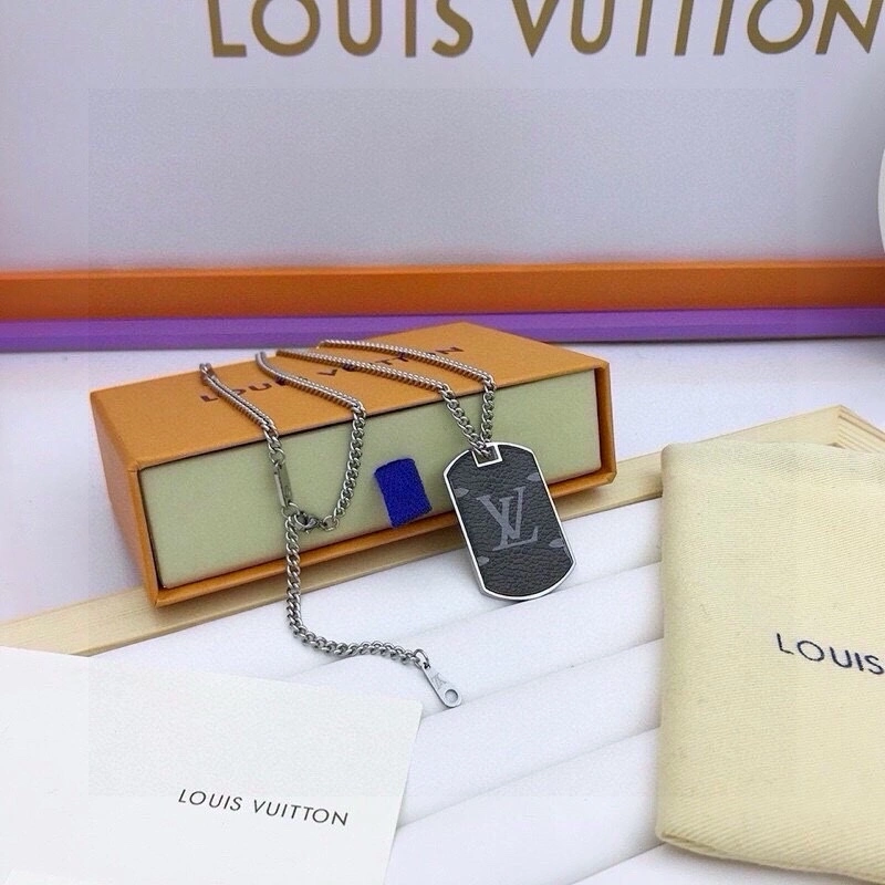 Louis Vuitton Ornaments Breathable 269597