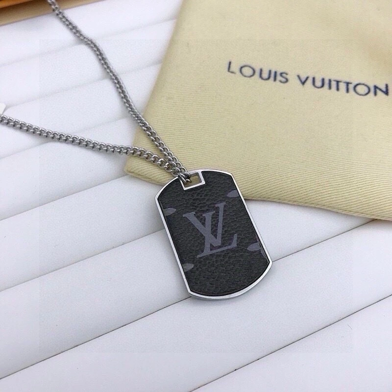 Louis Vuitton Ornaments Breathable 269597