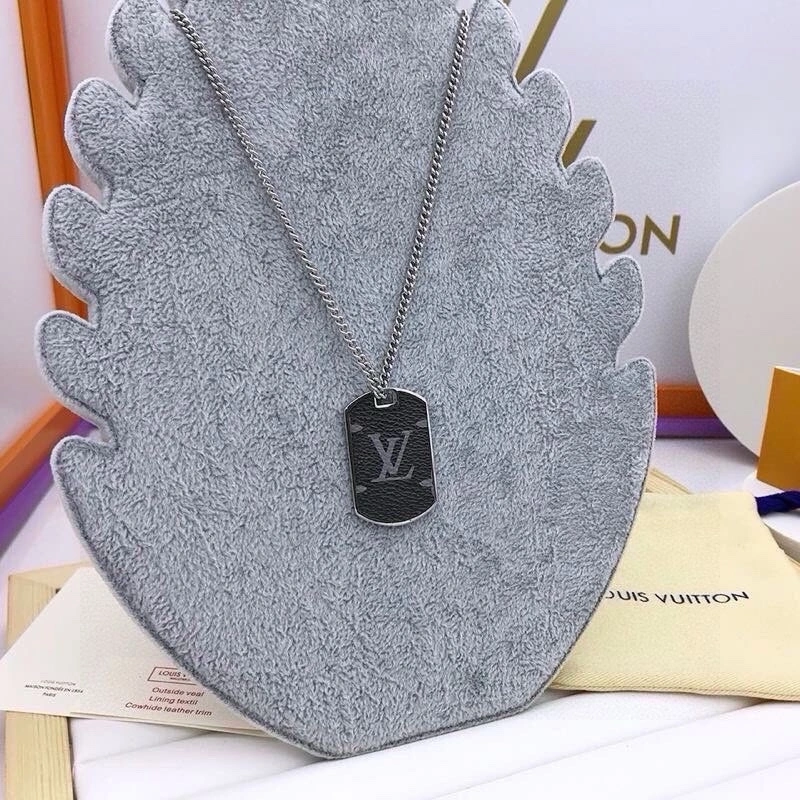 Louis Vuitton Ornaments Breathable 269597