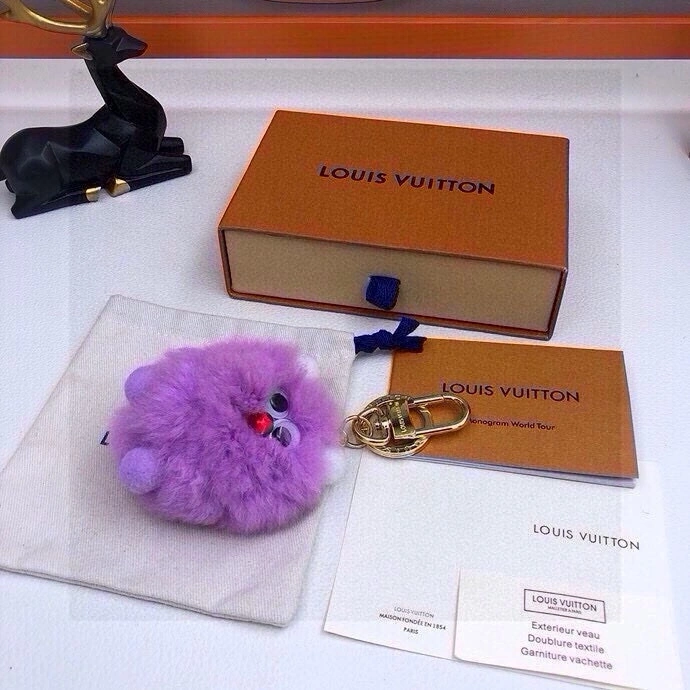 Louis Vuitton Ornaments Unisex 269600