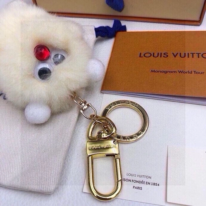 Fashionable Louis Vuitton Ornaments 269595