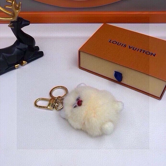 Fashionable Louis Vuitton Ornaments 269595