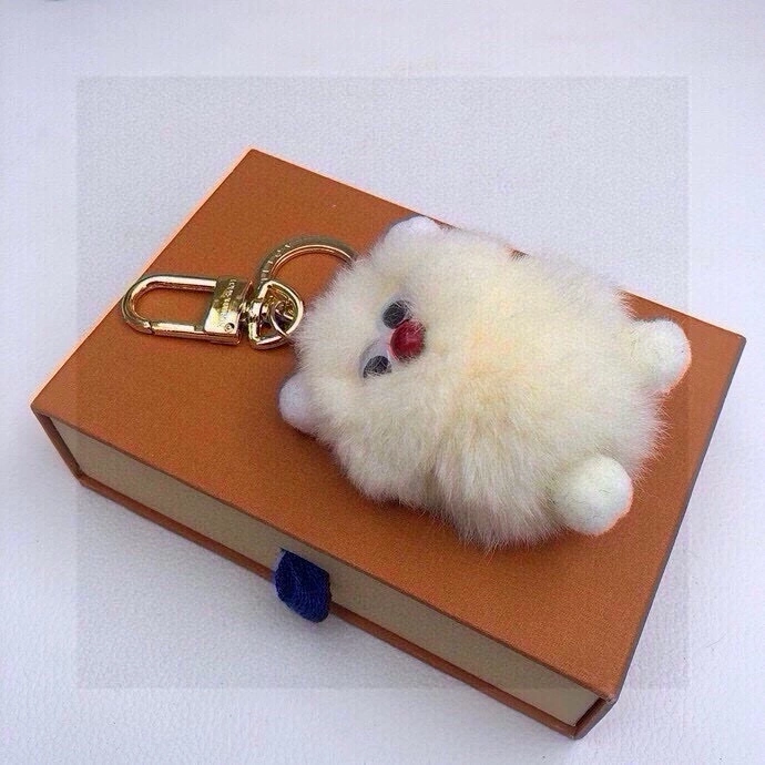 Fashionable Louis Vuitton Ornaments 269595