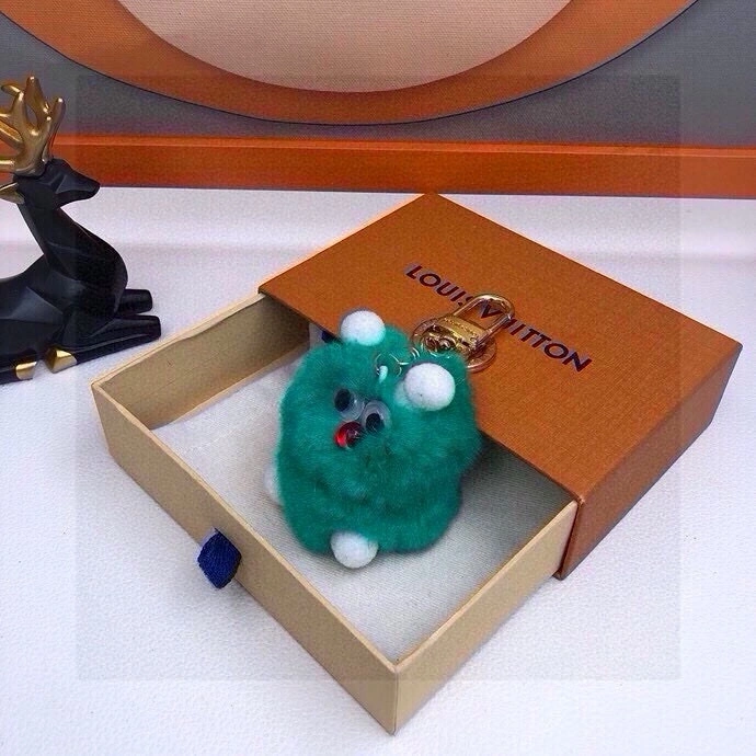Timeless Louis Vuitton Ornaments 269596