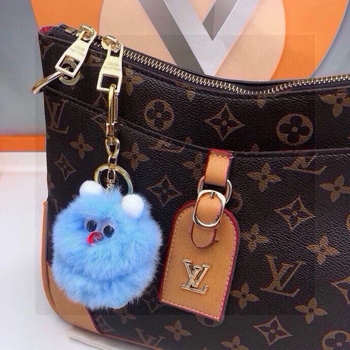 Louis Vuitton Ornaments Lightweight 269588