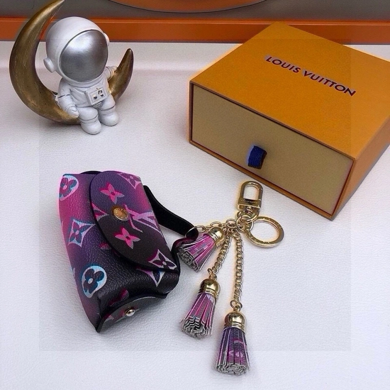 Snug Louis Vuitton Ornaments 269592