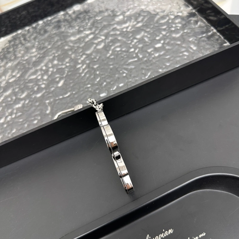Louis Vuitton Ornaments Fashionable 269573