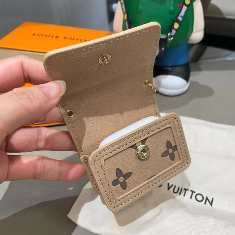 Louis Vuitton Ornaments SmoothTexture 269157