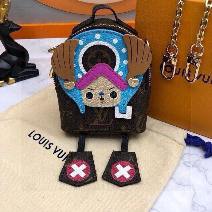 UrbanChic Louis Vuitton Ornaments 269154