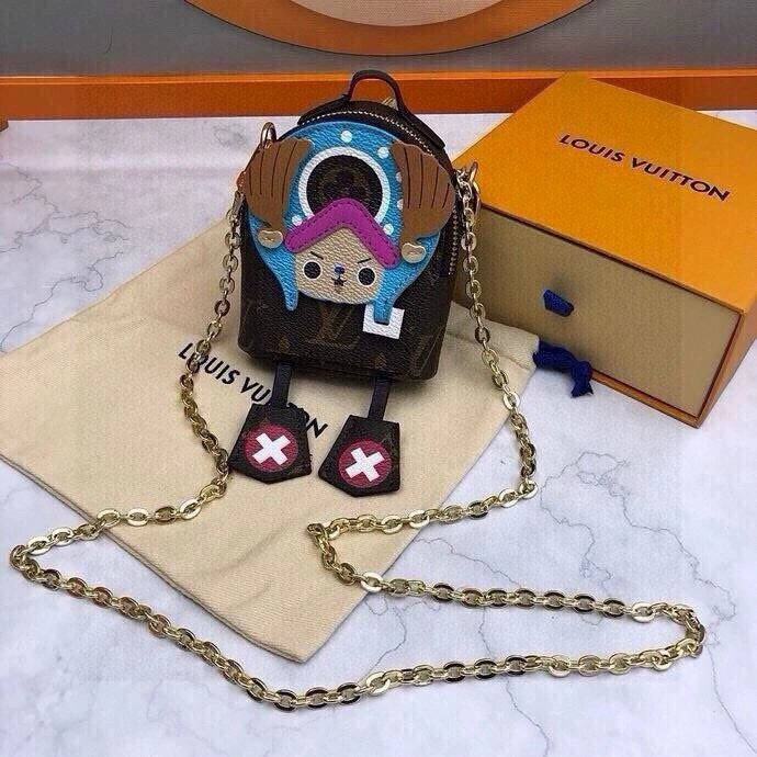 UrbanChic Louis Vuitton Ornaments 269154