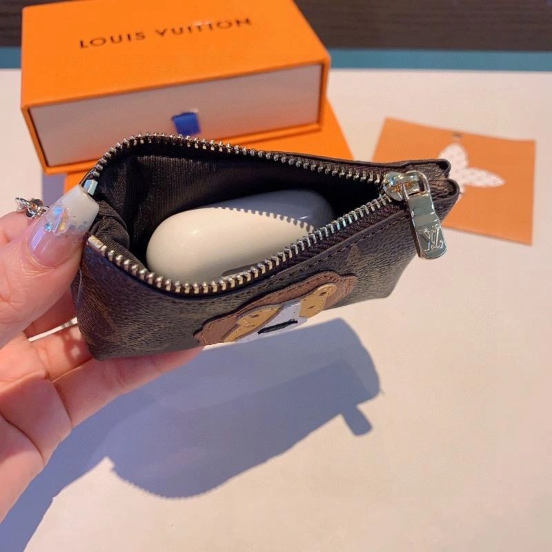 Stretchable Louis Vuitton Ornaments 269156