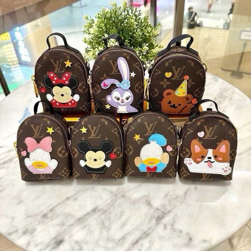 Packable Louis Vuitton Ornaments 269170