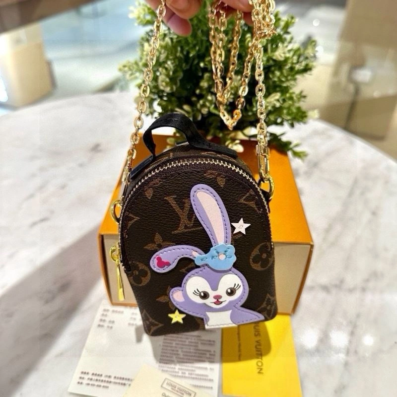 Packable Louis Vuitton Ornaments 269170