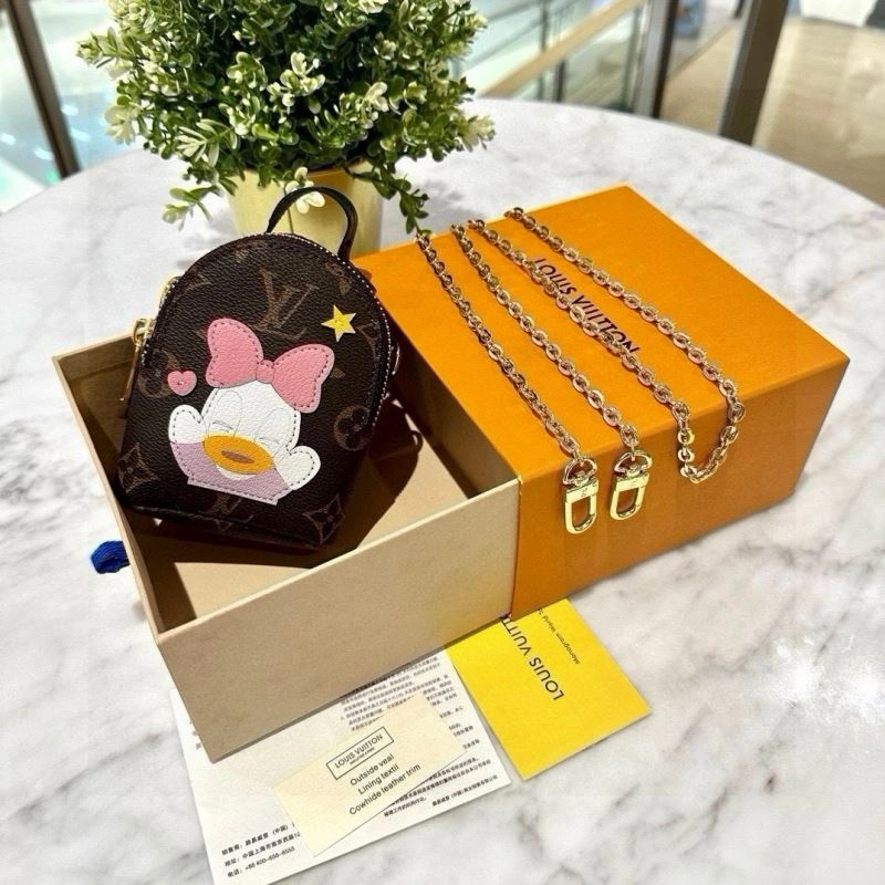 Louis Vuitton Ornaments Sporty 269152