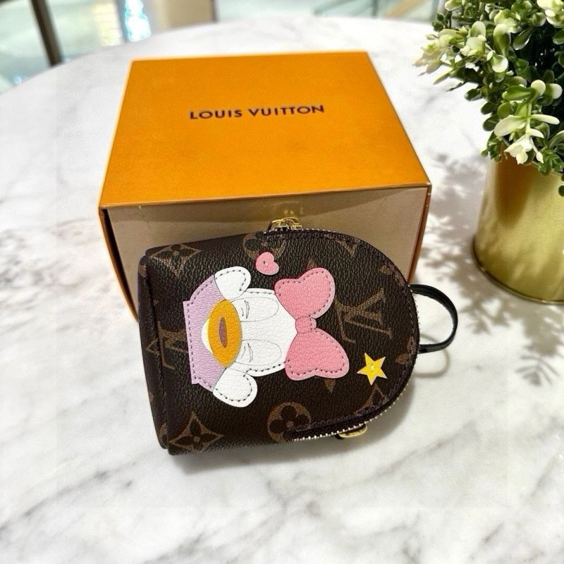 Louis Vuitton Ornaments Sporty 269152