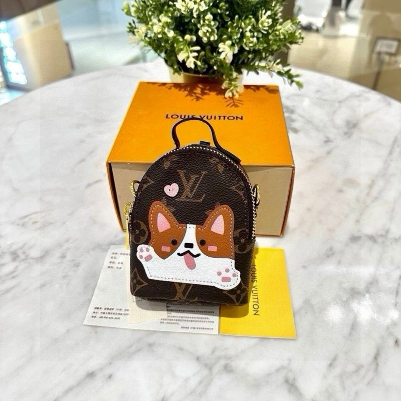 Breathable Louis Vuitton Ornaments 269175