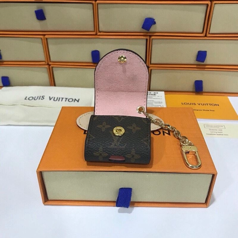 Louis Vuitton Ornaments Attractive 269163