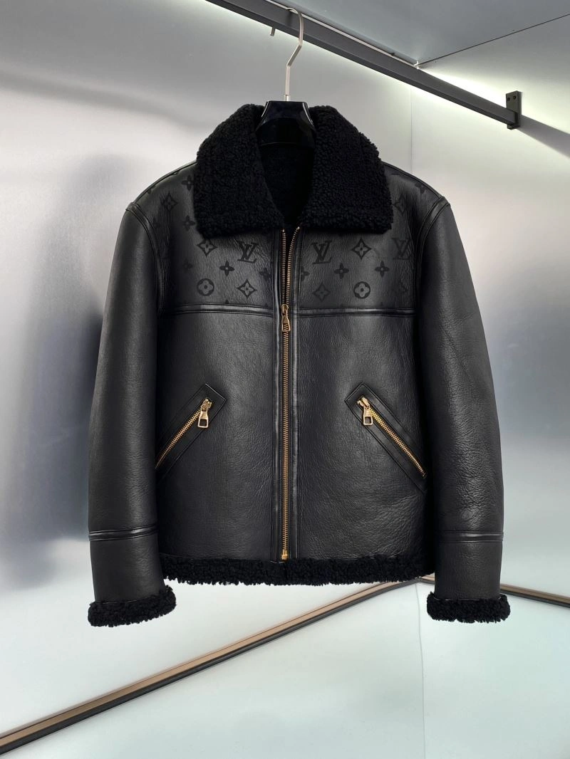 Louis Vuitton Outwear Chic 138829