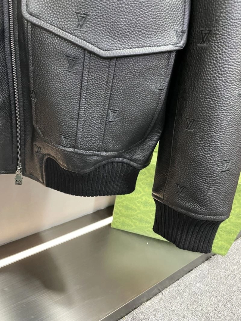 Functional Louis Vuitton Outwear 138845
