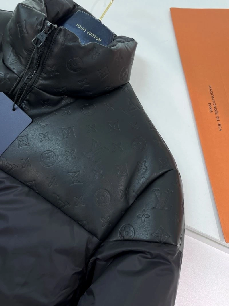 Louis Vuitton Outwear OnTrend 138821