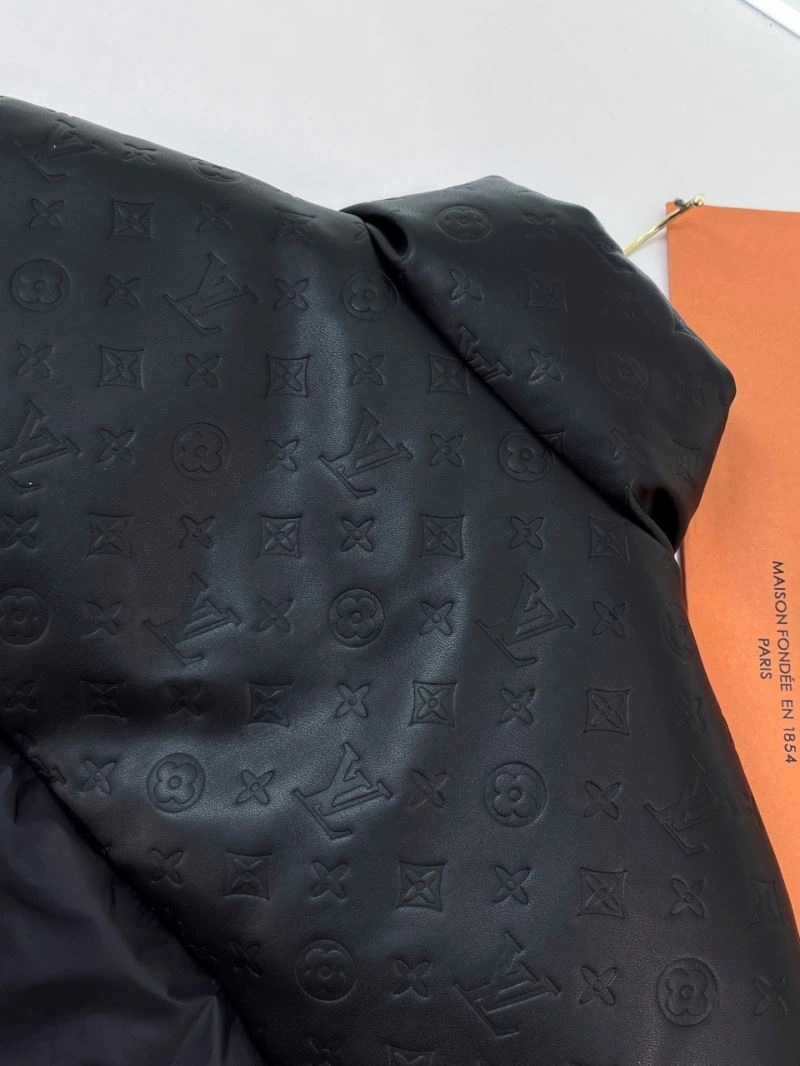 Louis Vuitton Outwear OnTrend 138821