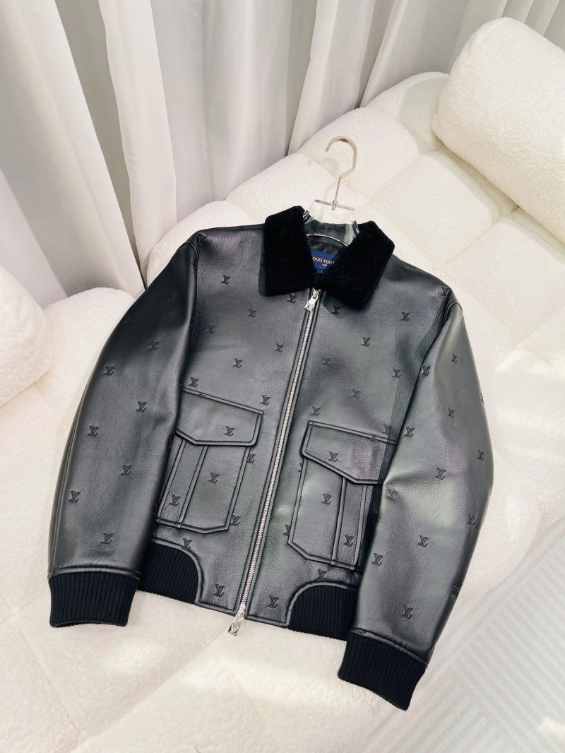WellDesigned Louis Vuitton Outwear 138817
