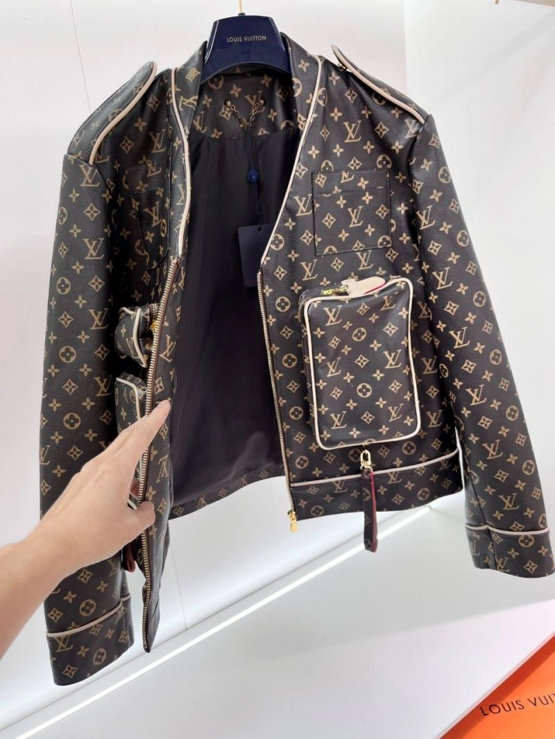 UrbanStyle Louis Vuitton Outwear 138815