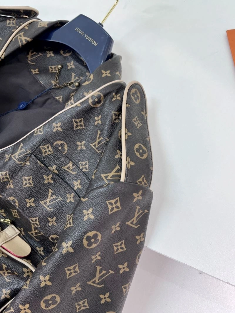 UrbanStyle Louis Vuitton Outwear 138815