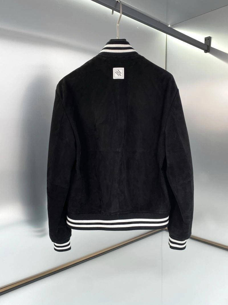 EyeCatching Louis Vuitton Outwear 138812
