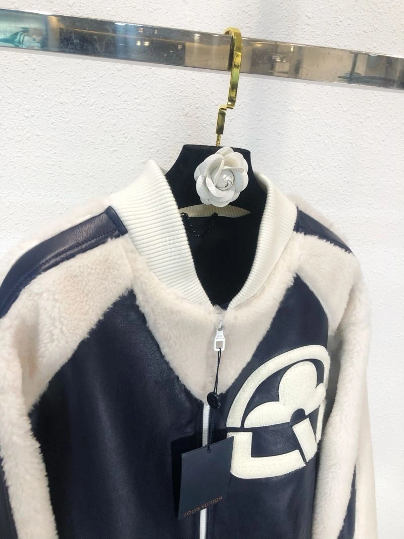 Attractive Louis Vuitton Outwear 138808
