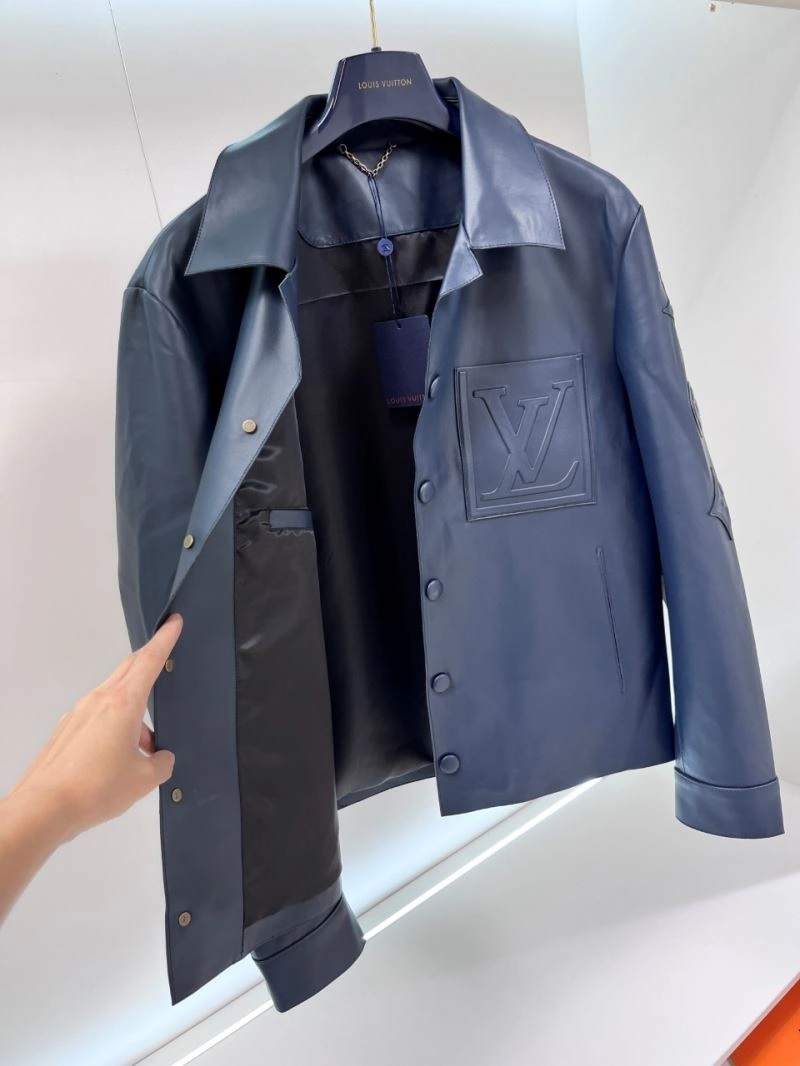 Classic Louis Vuitton Outwear 138813