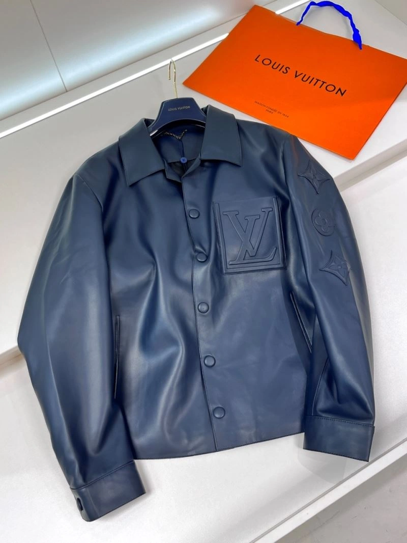 Classic Louis Vuitton Outwear 138813
