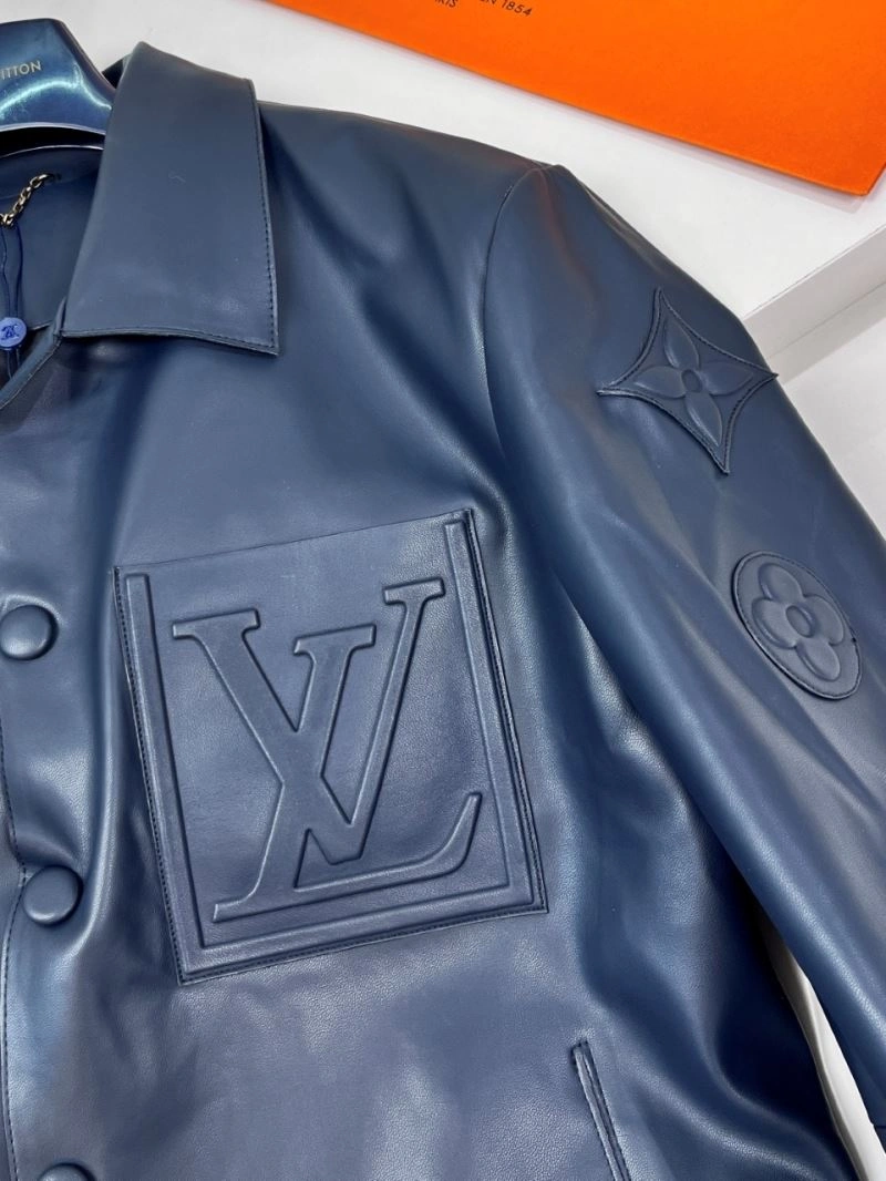 Classic Louis Vuitton Outwear 138813