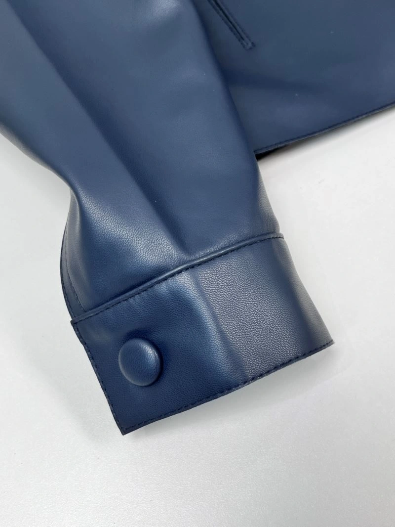 Classic Louis Vuitton Outwear 138813