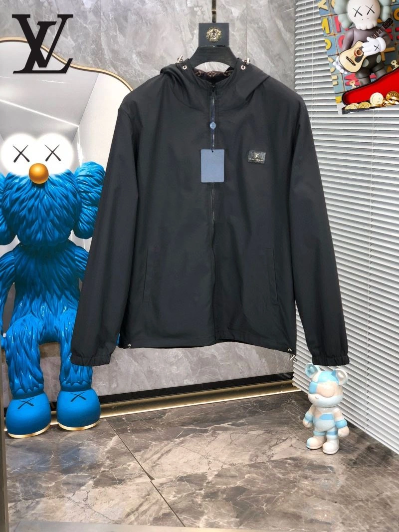 Casual Louis Vuitton Outwear 132097