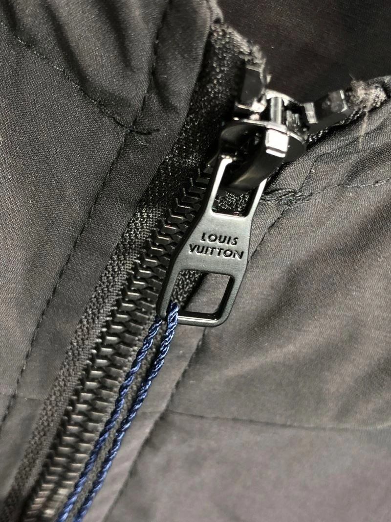 Casual Louis Vuitton Outwear 132097