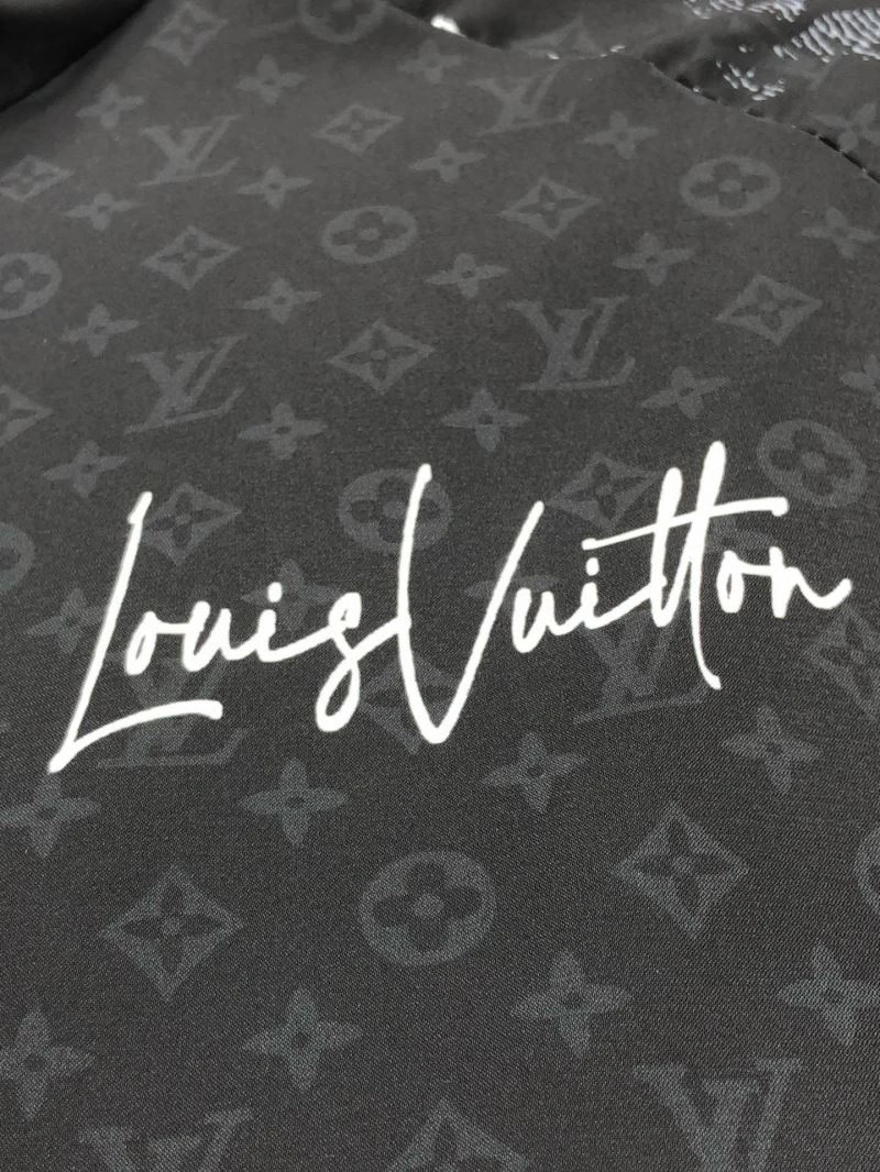 WrinkleFree Louis Vuitton Outwear 132089