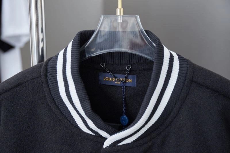 Louis Vuitton Outwear DailyWear 138671