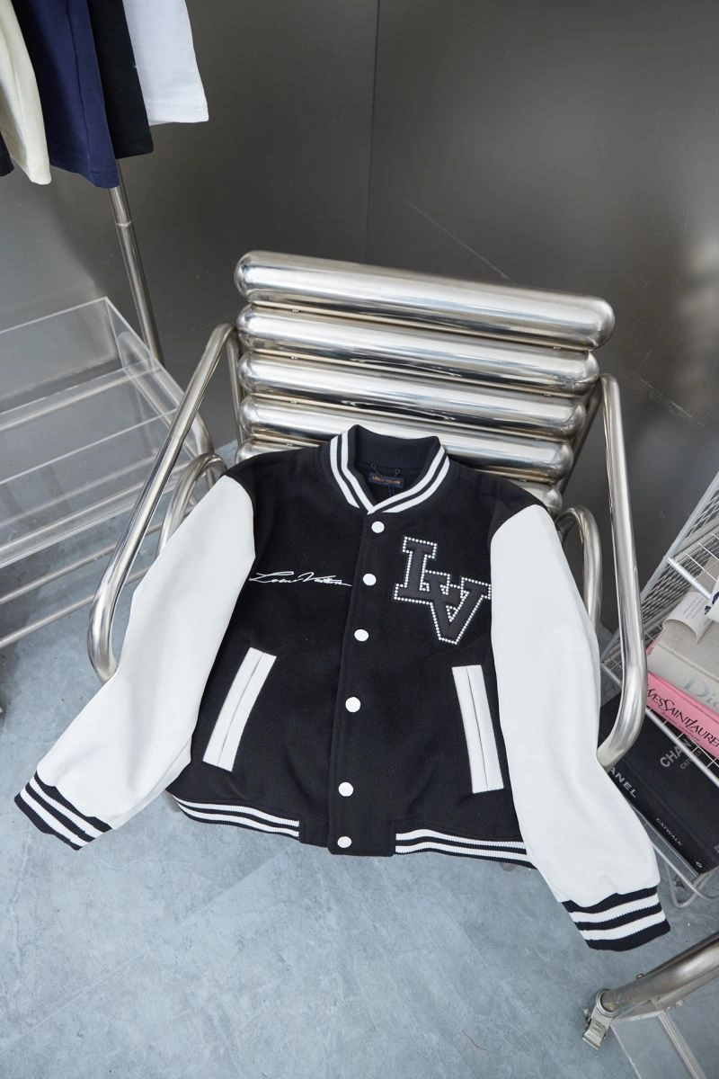 Louis Vuitton Outwear DailyWear 138671