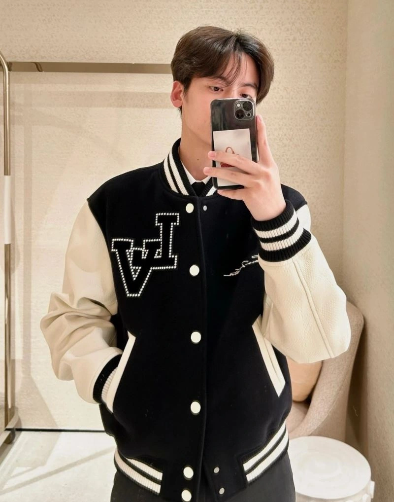 Louis Vuitton Outwear DailyWear 138671