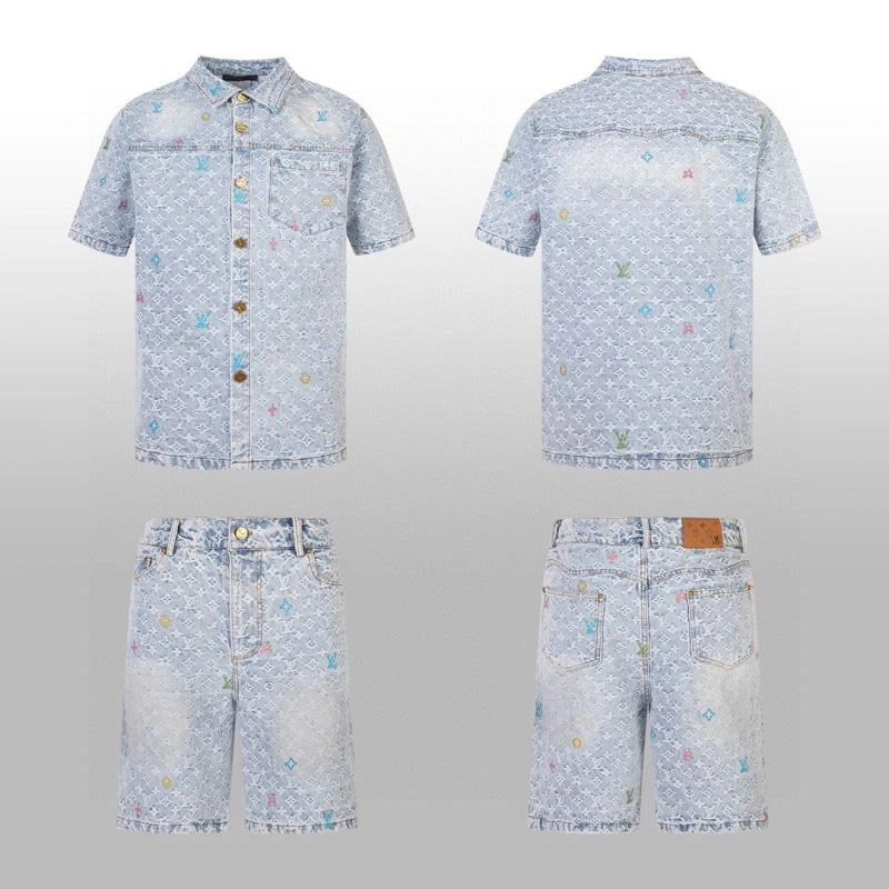 Unisex Louis Vuitton Outwear 138669