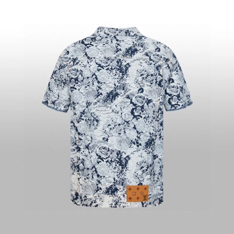 Effortless Louis Vuitton Outwear 138668